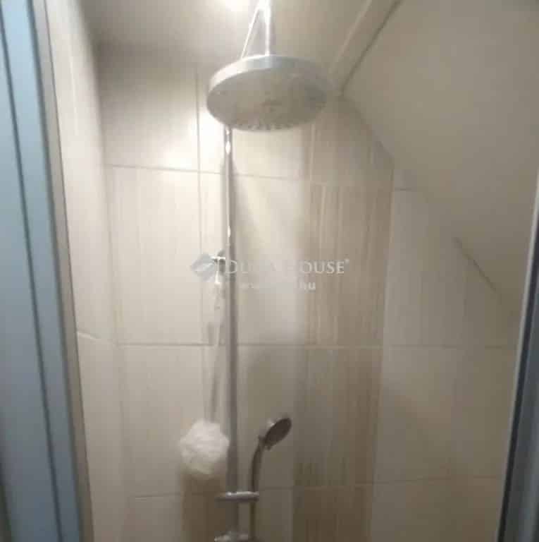 Bonyhádi családi ház eladó 140m² 90m² alagsorral