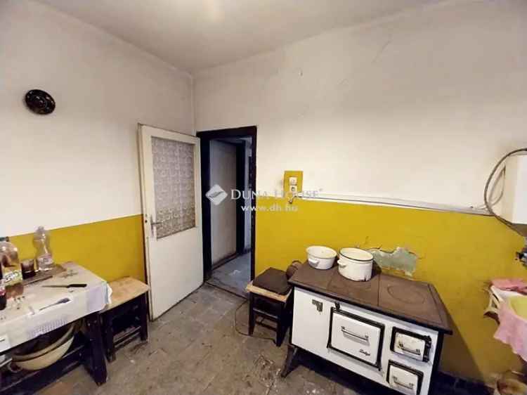 Szákszend családi ház eladó - felújítandó, 68 m2, 1629 m2 telekkel