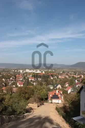 Solymár panorámás telek eladó - exkluzív, akár két lakásos