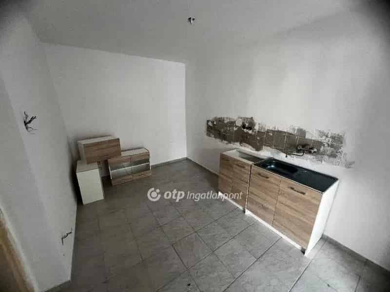 Ház Kiadó , Füzesabonyi járás, Alföld és Észak