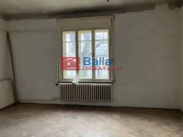 Budapest XVIII Kerulet 73nm-es 3 szobas házrész eladó
