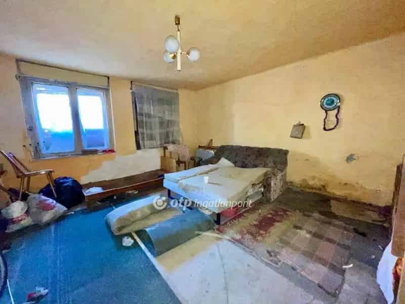 Csongrád házrész eladó - Otthonnak vagy üzletnek