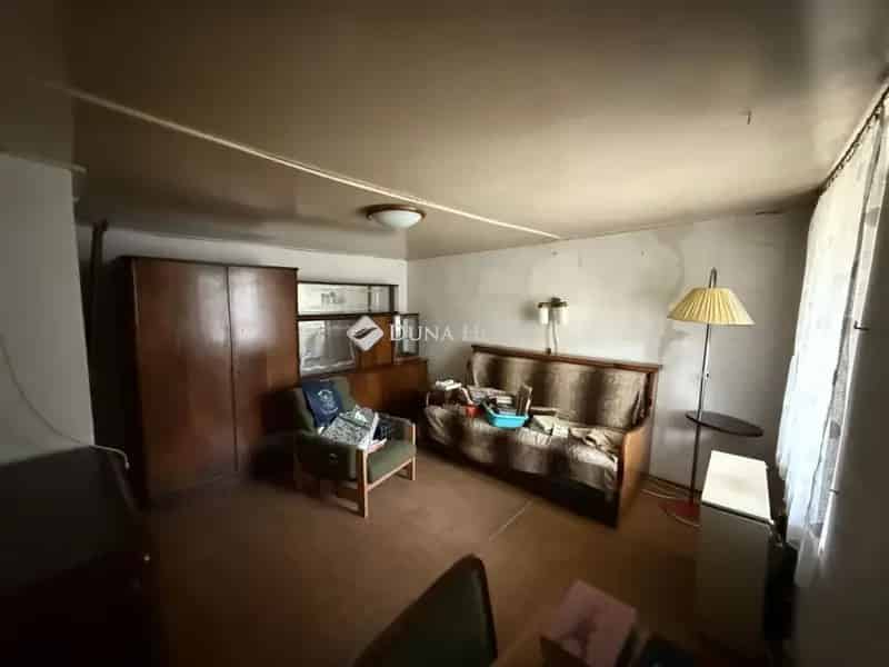 Ház Kiadó , Kóka, Közép-Magyarország