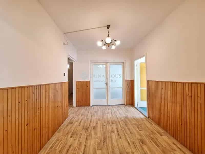 71nm-es 3 szobás panellakás eladó Budapest 4 kerületben