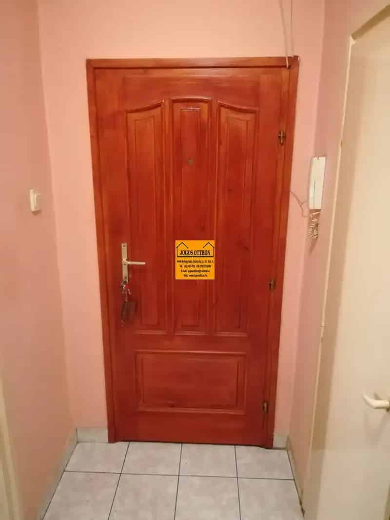 Eladó 1 szobás tégla lakás Nyíregyházán