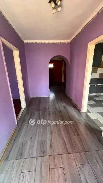 Tiszakeszi 2 szobás téglalakás eladó 72m2 930m2 telekkel