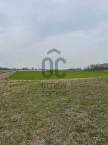 Röszkei eladó telek 8344nm M5-ös autópálya