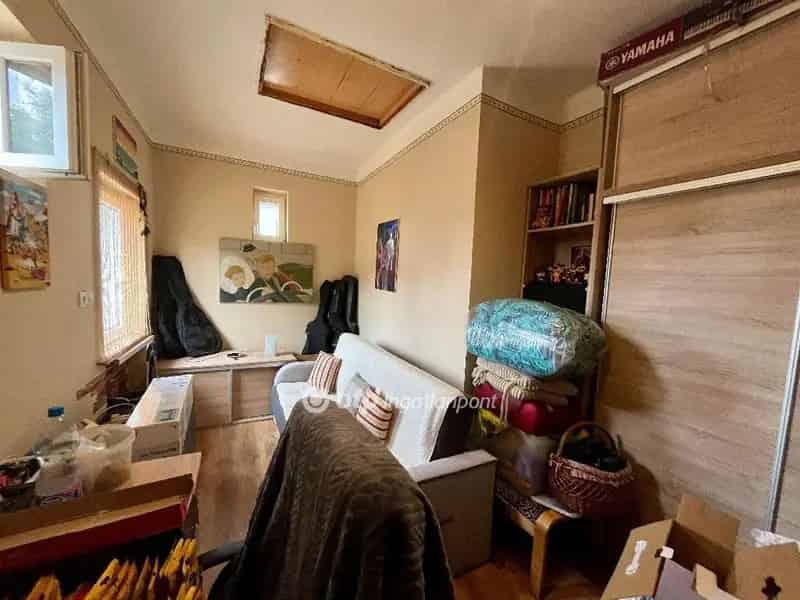 70 4 m2 családi ház Csévharasztón 1881 m2 telken eladó