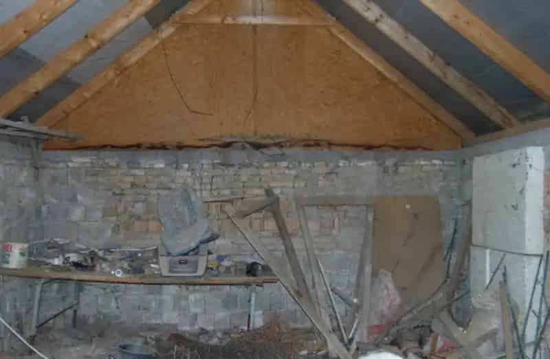 Felujítandó ház Tataházán 117 m2 1019 m2 telekkel