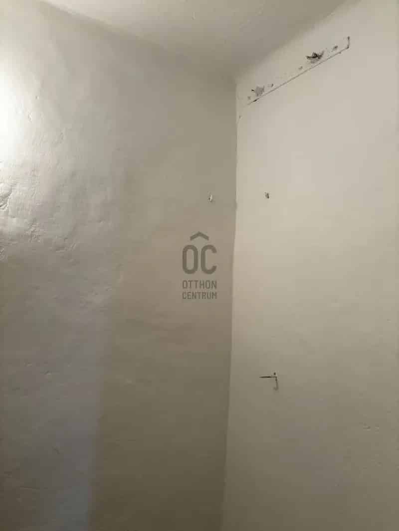 Pécs Újhegy 110 nm-es ház 1440 nm-es telekkel eladó