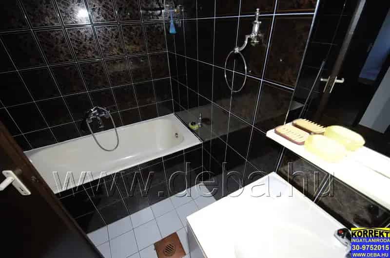 Balatonszárszó hétvégi ház eladó 3 apartmannal