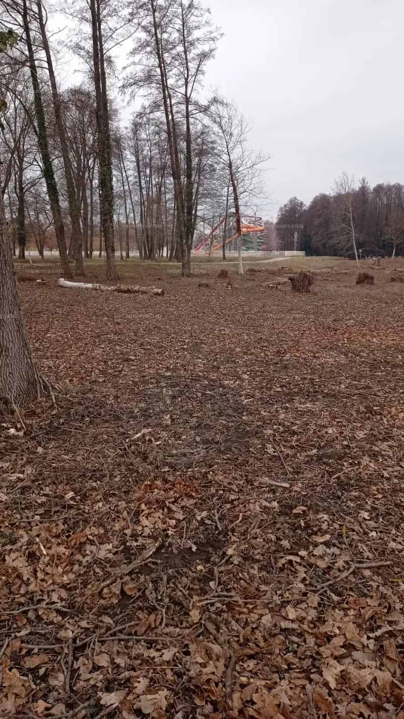 Zalakarosi fürdő melletti különleges sportövezet eladó