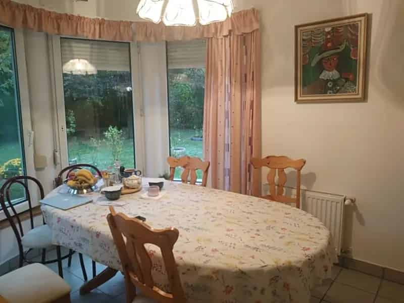 Velencei-tó Luxus Villa Eladó - Úszómedence, Kert, Garázs