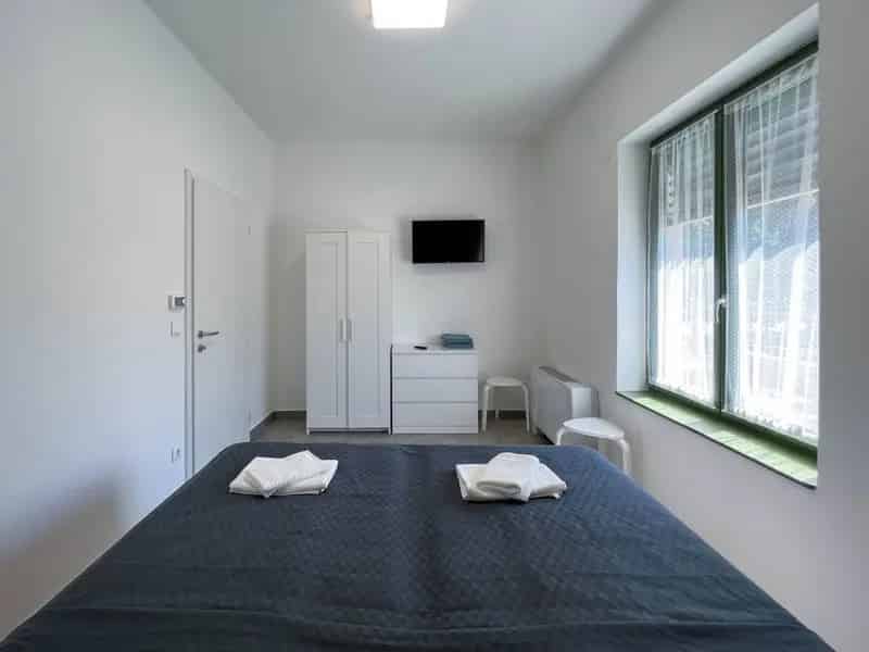 Fonyódi Apartmanház eladó - 5 apartman + családi ház