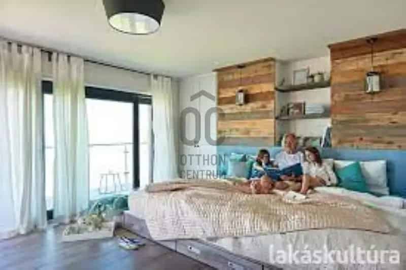 Siófoki Vízparti Panorámás Lakás Eladó