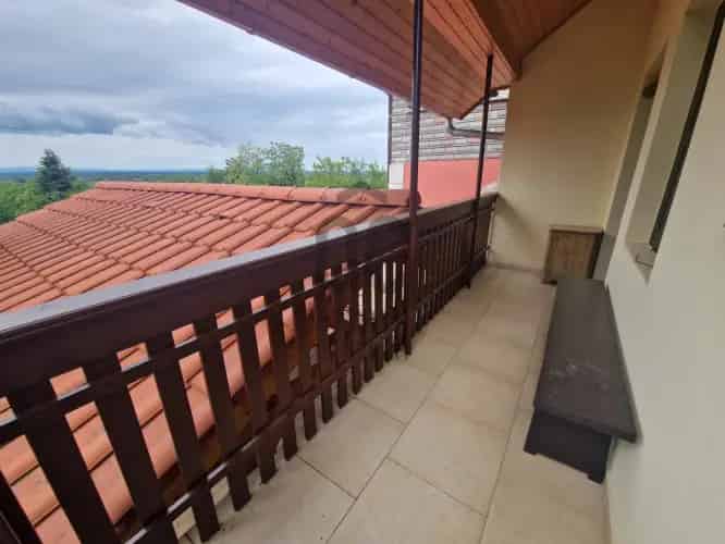 Letenyei eladó nyaraló Julián-hegyen 28 4m2