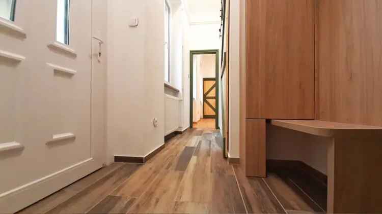Sopron Belváros Csendes Lakás 48 nm Teljeskörű Felújítás