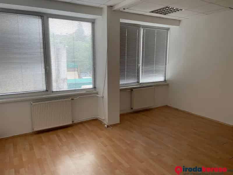Irodaház és Üzemcsarnok Eladó Budapest XIV Kerületben