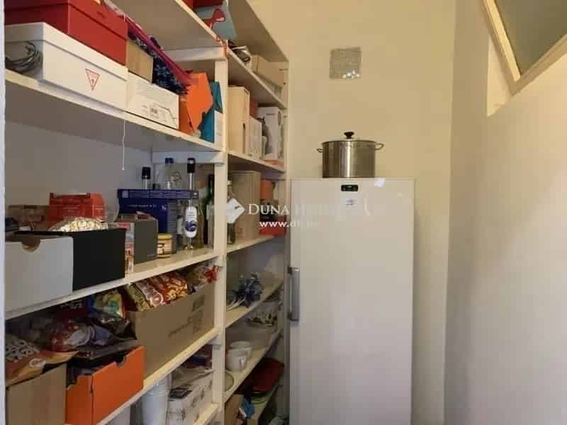 Fóti családi ház eladó 5 szoba 298nm