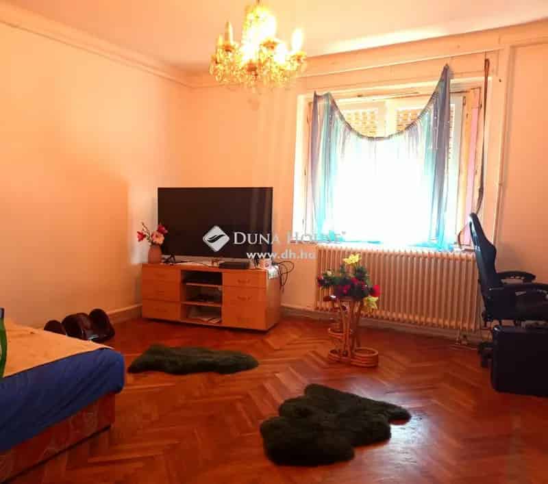 Pomáz Házrész Eladó Saját Udvarral 74 nm 3 Szoba