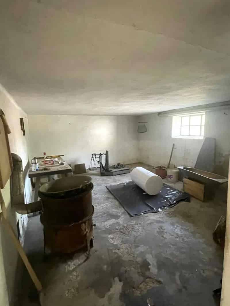 Sárvár 74 m2-es családi ház eladó - 2 szoba, pince, 2 garázs