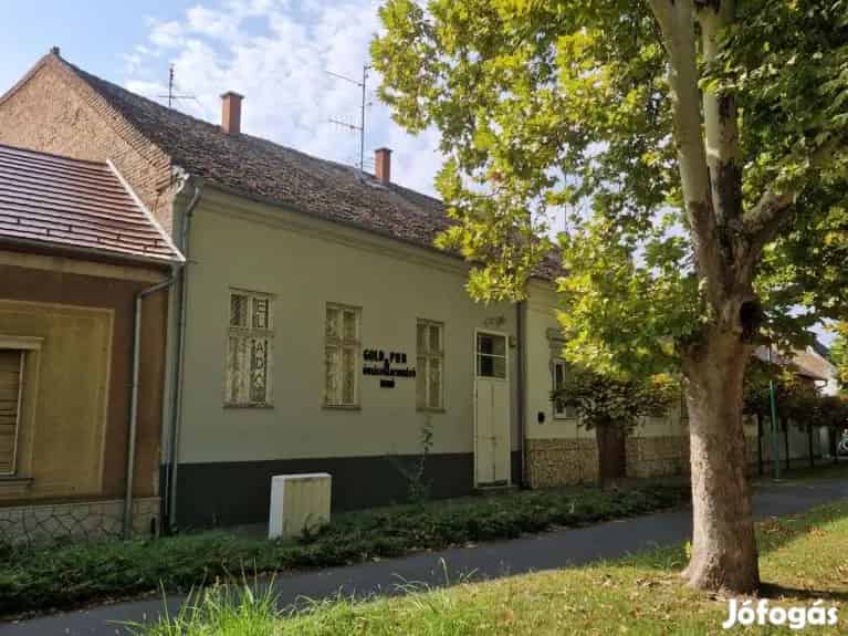 Makó Vendéglátóegység Eladó Iroda Lakás Apartman
