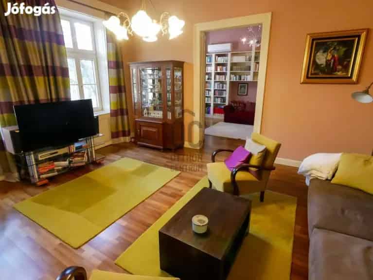 Debrecen Piac utca 116 nm Luxus Lakás Eladó