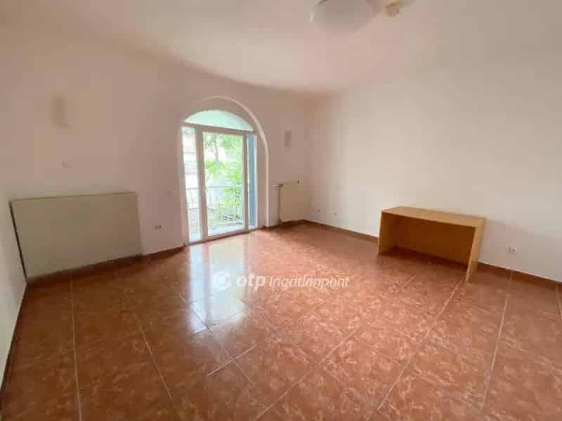 Eladó 3 szintes családi ház Budapest 14 kerületben