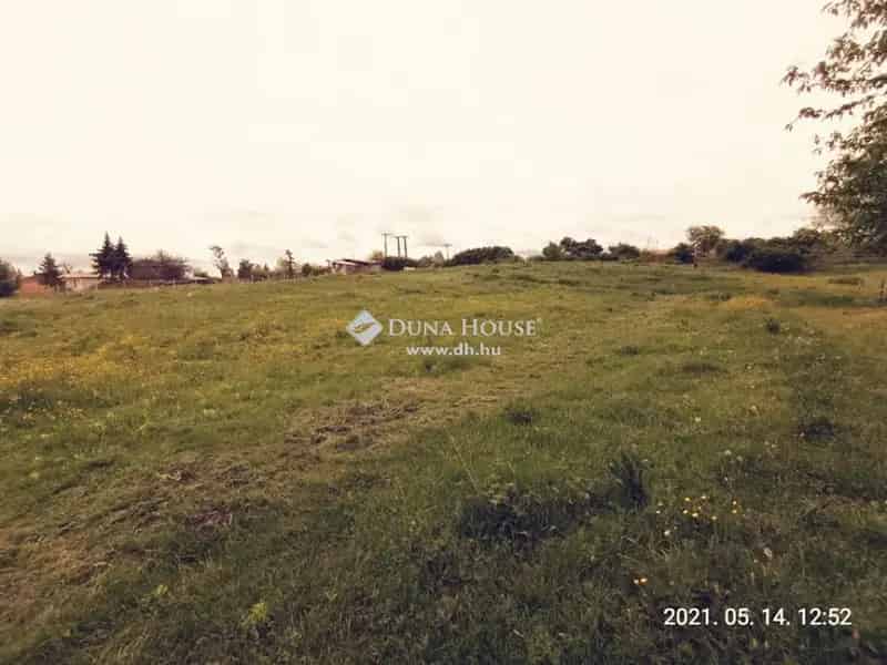 Harka 1131 nm-es telek eladó befektetőknek