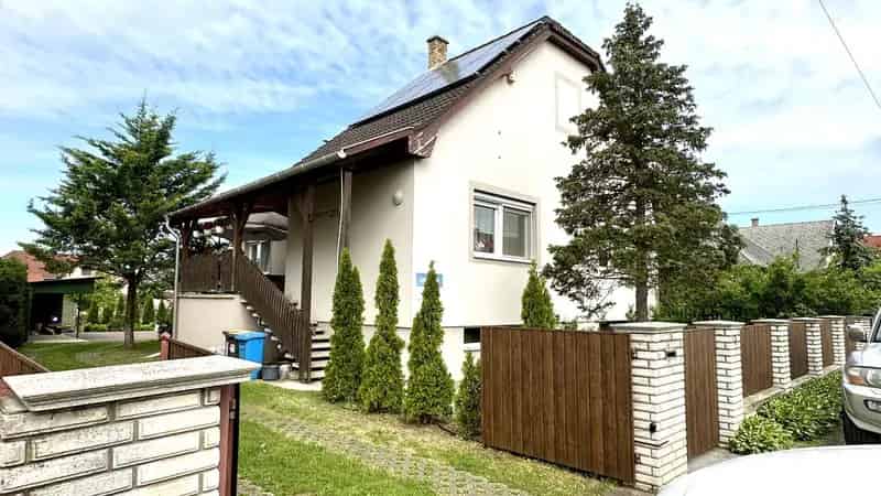 Hajdusamson 104 nm-es 3 szobas családi ház eladó
