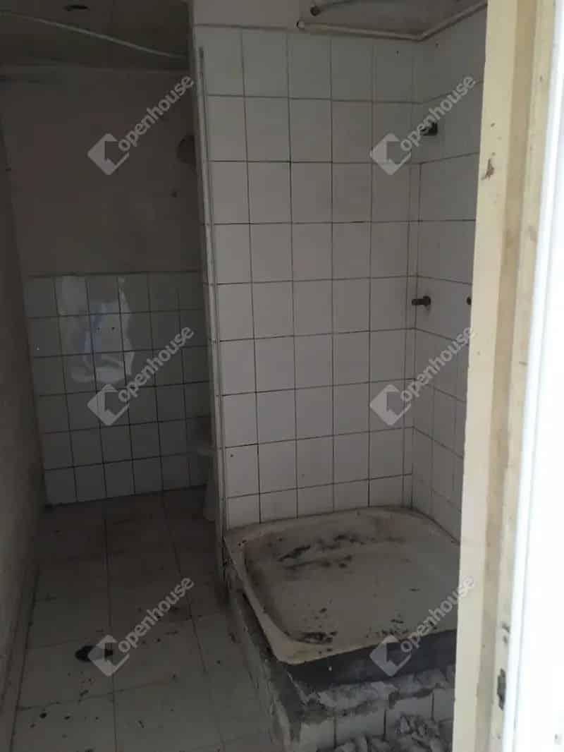 Bogádi kétszintes nyaraló eladó 1113 m2-es telken