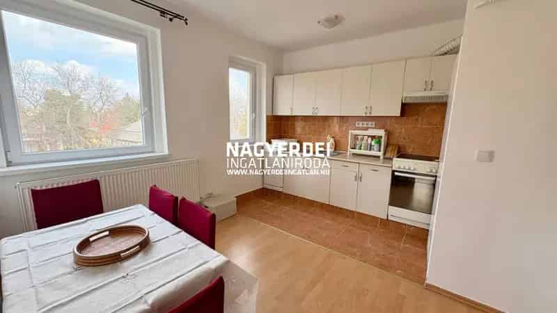 Debrecen Nagyerdei lakás kiadó - 1+1 szoba - felújított