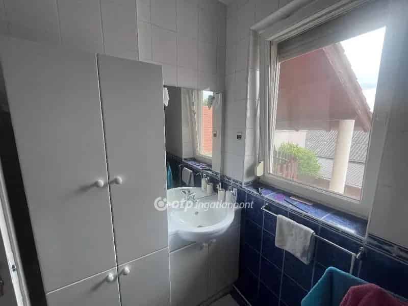 140m2-es családi ház Újszegeden 5 1 szobával