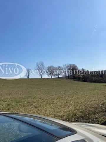 Kapolcson 3 db 2000 m2-es telek eladó KG övezetben