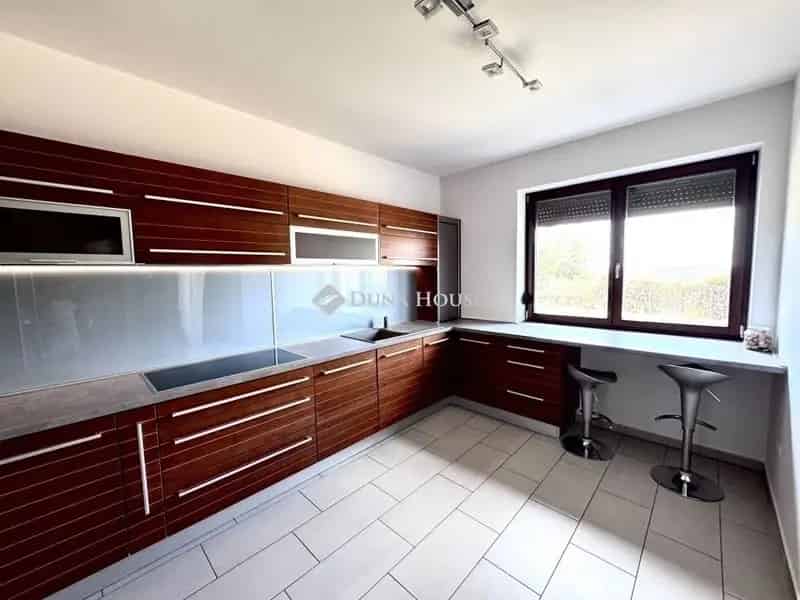 Tettyei panorámás luxus családi ház eladó