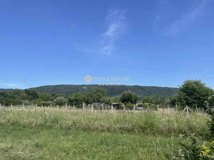 Nyaraló Eladó in Vértesszőlős, Dunántúl