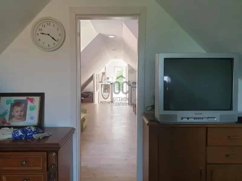 Balatonszárszó felújított ház eladó 7 szoba 1426nm telek