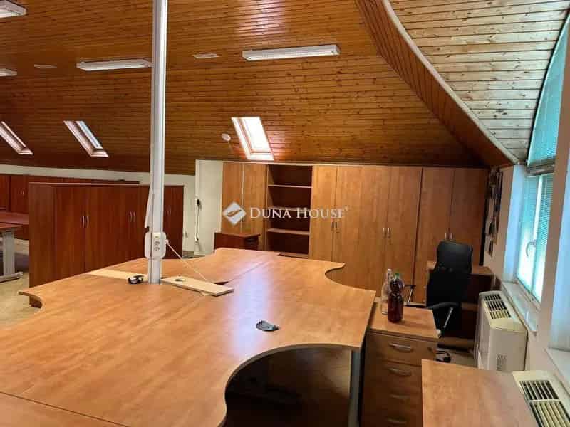 Kerepesi üzlethelyiség eladó 600 m2 3 szinttel