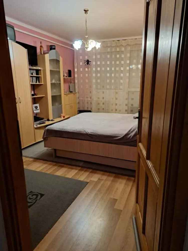 Nyíregyháza Örökösföld 65 nm-es 2 1 szobás erkélyes lakás eladó