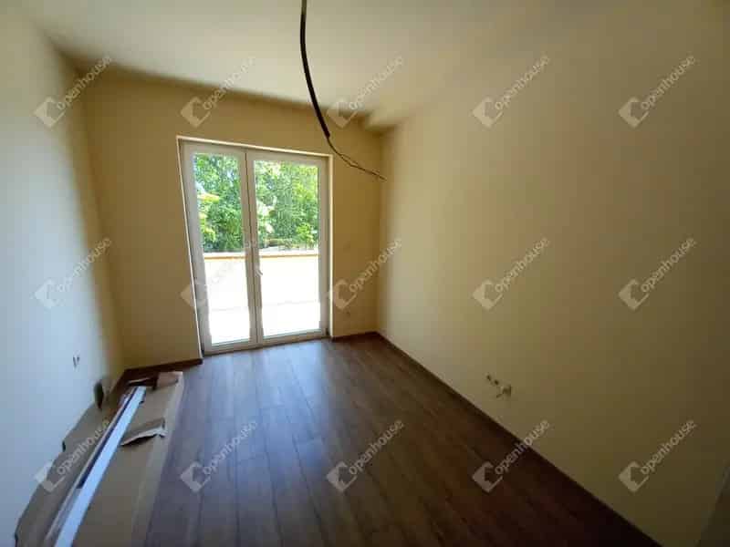 Debrecen Hőforrás Luxuslakás Eladó - Családi Ház - 125m²