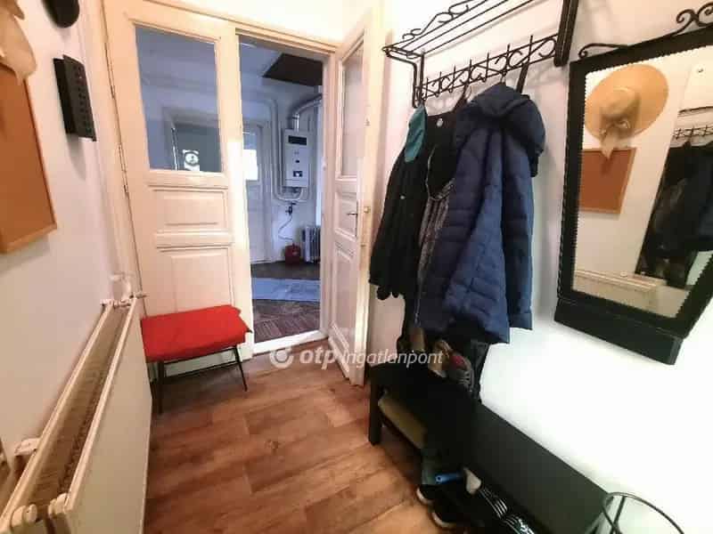89 7 m2-es családi ház Szolnokon 754 m2 telken