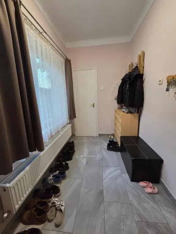 Mezőhegyes 90m2-es felújított családi ház eladó