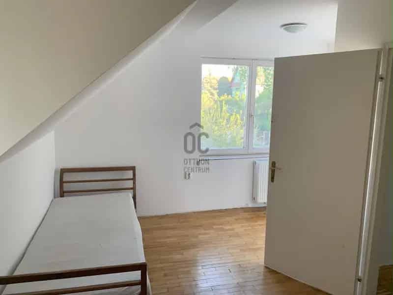 Pomázi családi ház eladó - 4 hálószoba, terasz, kert