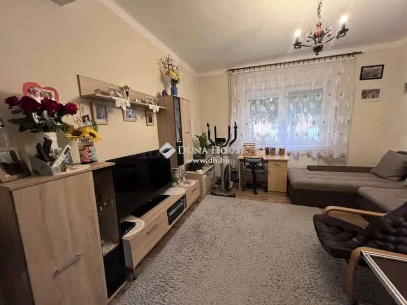 Panorámás családi ház Nyergesújfalun eladó