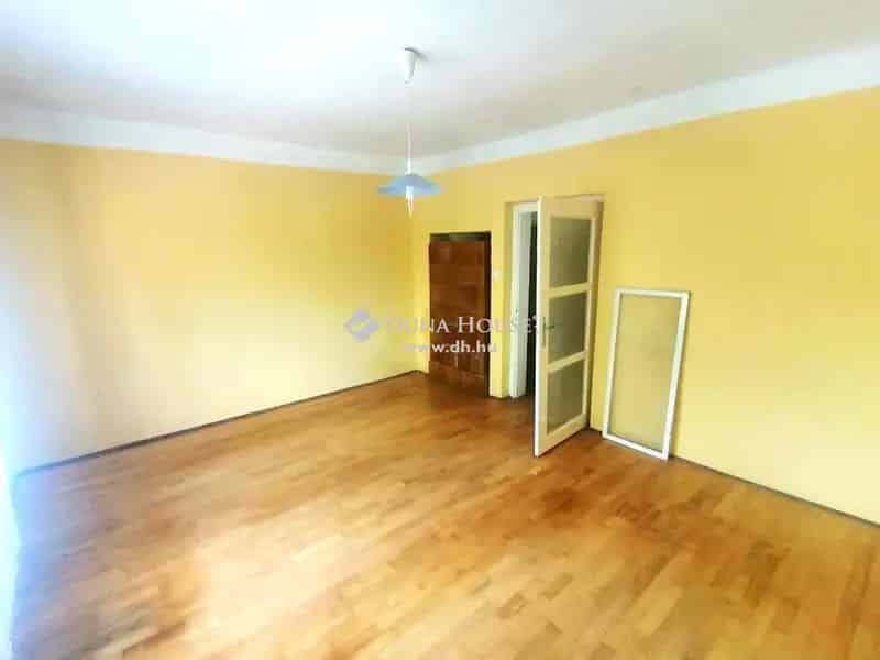 Komló Újtelep 2 szobás ikerház eladó