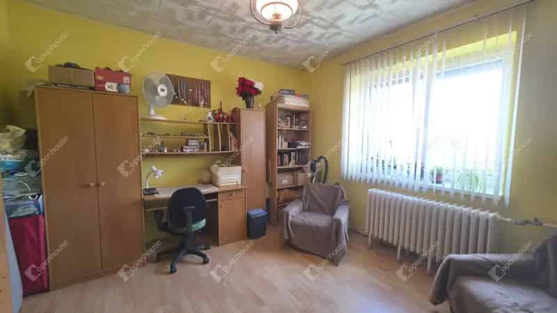 Felsőzsolcai családi ház eladó 113nm 4 szoba garázs napelem
