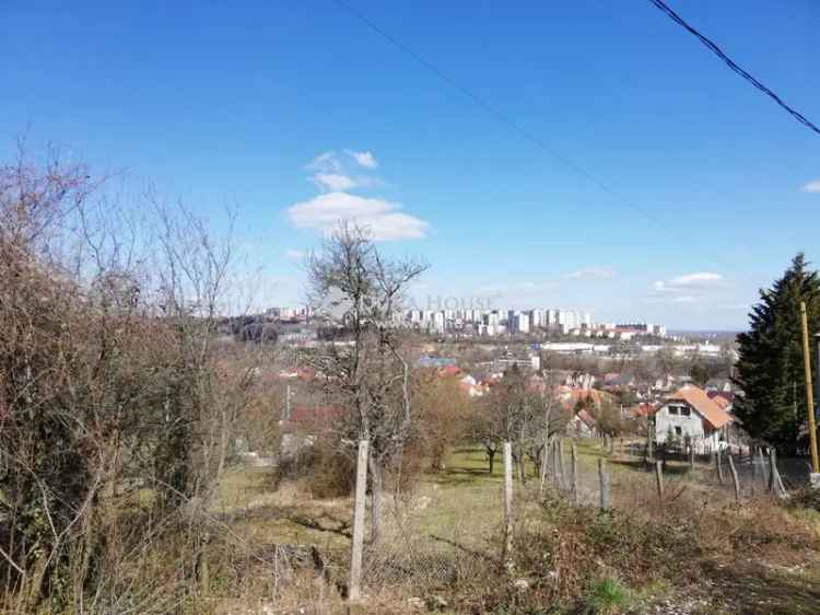 Eladó zártkert Miskolc Hejőparkban panorámás kilátással