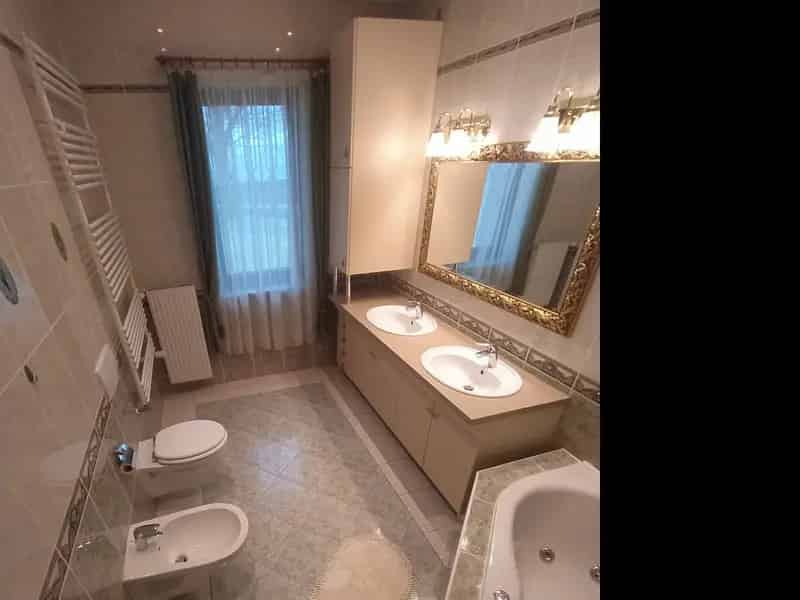 Luxus Villa Budajenőn Panorámával Wellnesszel