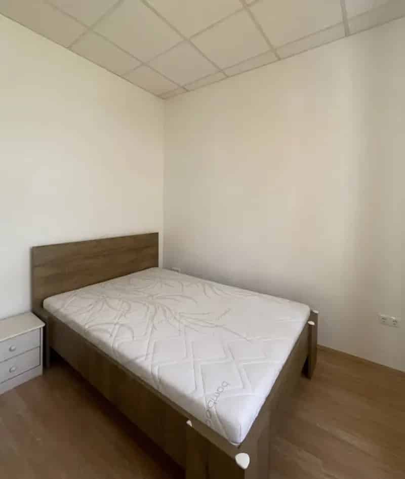 Pécs Belvárosában 1 5 szobás felújított tégla lakás terasszal és kerttel kiadó