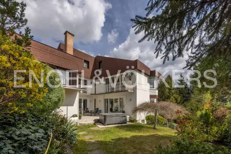 Többfunkciós családi ház eladó - 394 m2 - 1224 m2 telek - szauna - jacuzzi